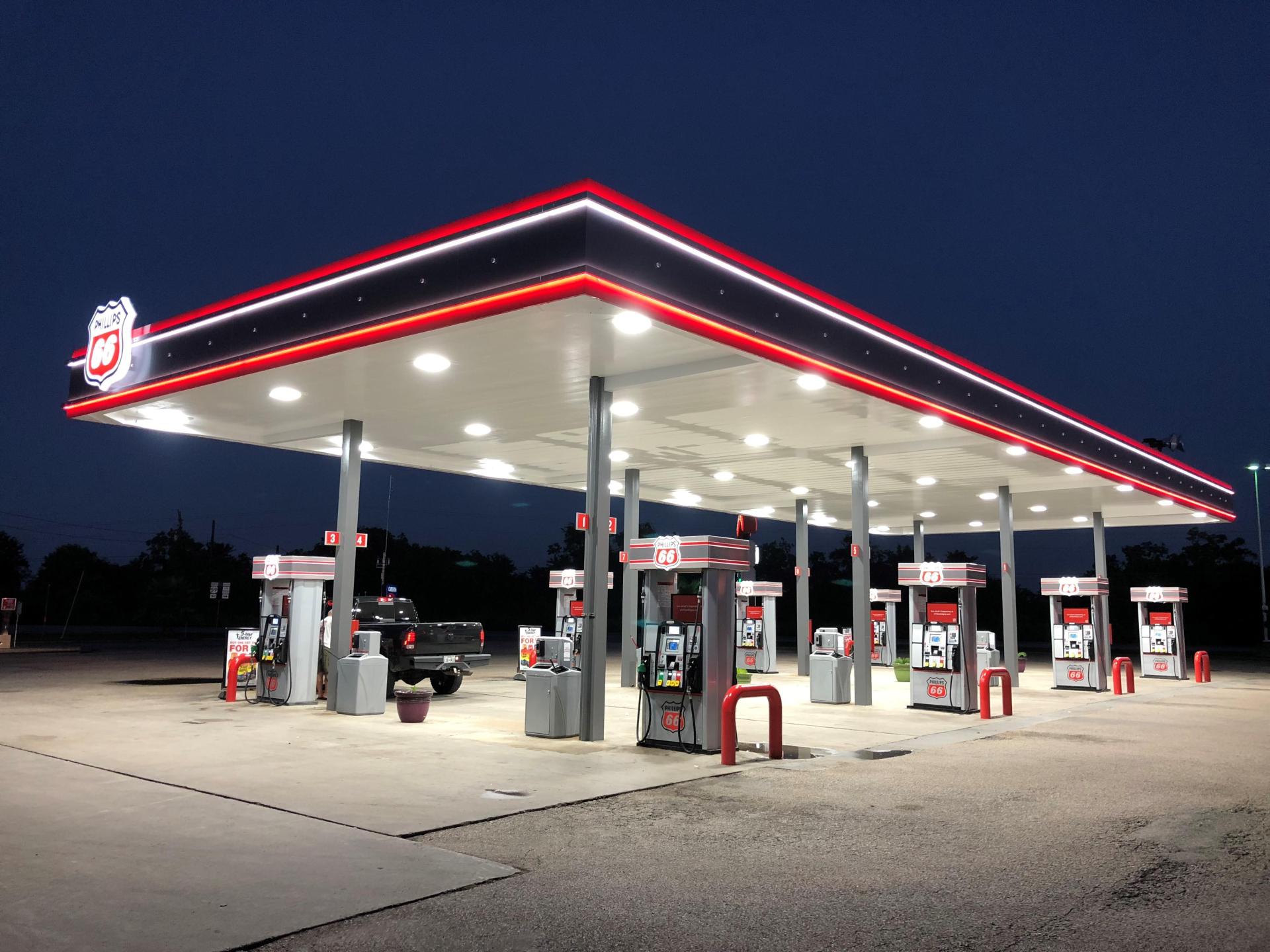 Phillips 66 gas station brand conversion by Centerline Group